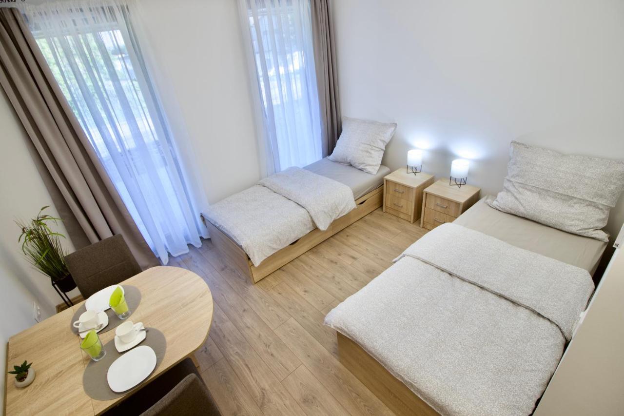 Sport Centrum Apartman Pápa Exterior foto